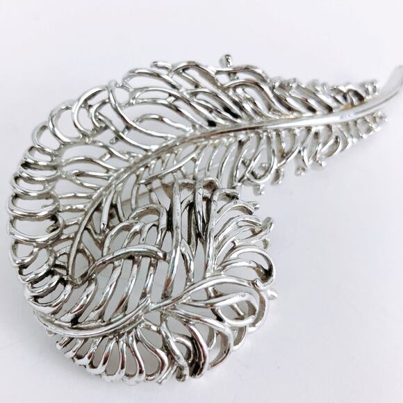 VTG Signed SAC Mid Century Brooch Silver Tone Openwork Feather Leaf - Picture 3 of 11
